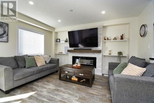 31 Arlington Pkwy, Brant, ON - Indoor Photo Showing Living Room With Fireplace