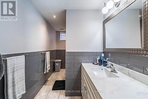 42 Mangrove Rd, Toronto, ON - Indoor Photo Showing Bathroom