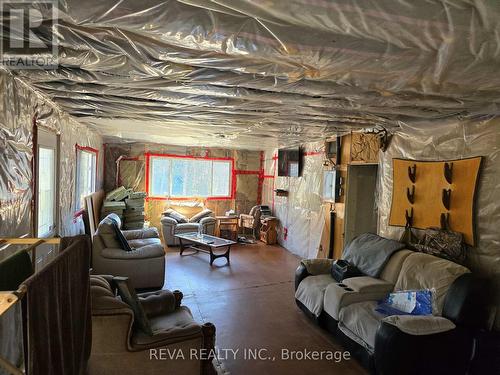 322 Lower Spruce Hedge Rd, Greater Madawaska, ON - Indoor Photo Showing Basement