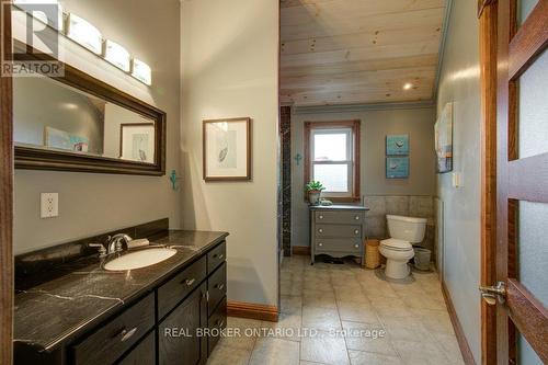 84763 Ontario St, Ashfield-Colborne-Wawanosh, ON - Indoor Photo Showing Bathroom