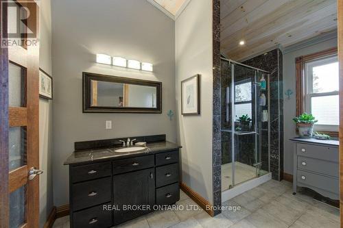 84763 Ontario St, Ashfield-Colborne-Wawanosh, ON - Indoor Photo Showing Bathroom