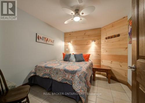 84763 Ontario St, Ashfield-Colborne-Wawanosh, ON - Indoor Photo Showing Bedroom
