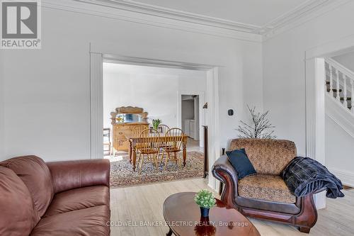85 Bridge St S, Trent Hills, ON - Indoor Photo Showing Living Room