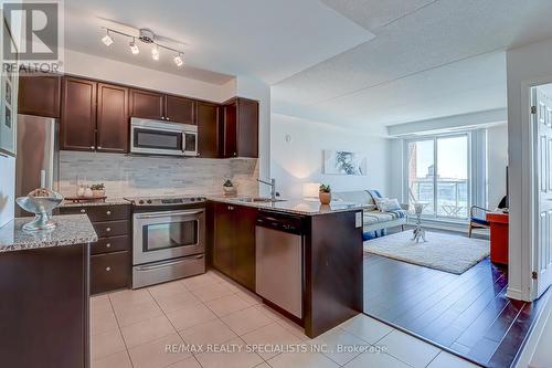 311 - 60 Via Rosedale, Brampton, ON - Indoor Photo Showing Kitchen With Upgraded Kitchen