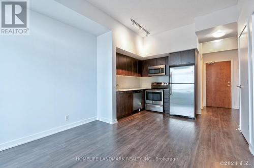 809 - 2200 Lake Shore Boulevard W, Toronto, ON - Indoor Photo Showing Kitchen With Stainless Steel Kitchen