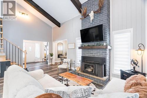 22 Slalom Dr, Oro-Medonte, ON - Indoor Photo Showing Living Room With Fireplace