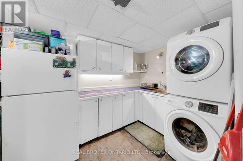 13 Weatherup Crescent, Barrie, ON - Indoor Photo Showing Laundry Room