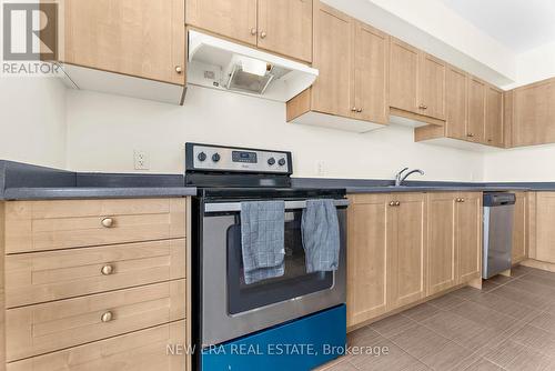 125 Diana Dr, Orillia, ON - Indoor Photo Showing Kitchen
