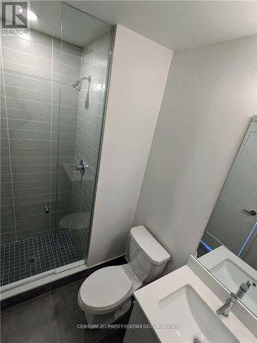 #1202 -576 Front St W, Toronto, ON - Indoor Photo Showing Bathroom