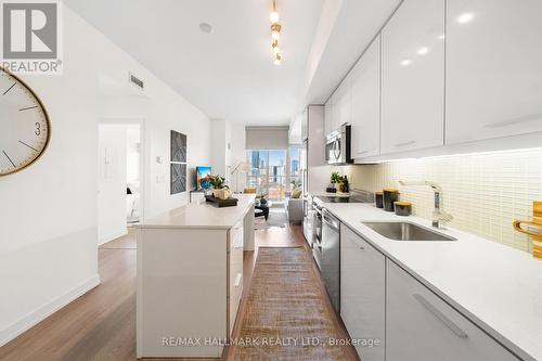 #1901 -105 George St, Toronto, ON - Indoor Photo Showing Kitchen With Upgraded Kitchen