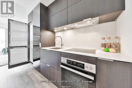 #409 -15 Lower Jarvis St, Toronto, ON - Indoor Photo Showing Kitchen