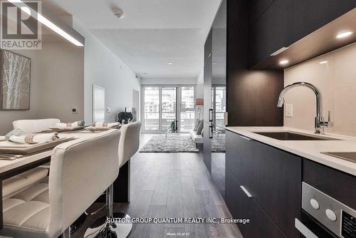 #409 -15 Lower Jarvis St, Toronto, ON - Indoor Photo Showing Kitchen With Upgraded Kitchen