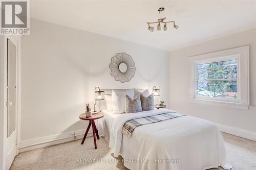29 Mount Royal Ave, Toronto, ON - Indoor Photo Showing Bedroom