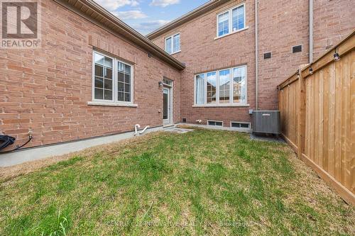 11 Hornchurch St, Whitby, ON - Outdoor With Exterior