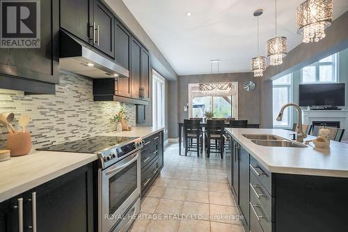 336 George Reynolds Drive, Clarington, ON - Indoor Photo Showing Kitchen With Double Sink With Upgraded Kitchen