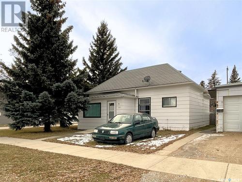 703 5Th Street, Humboldt, SK - Outdoor