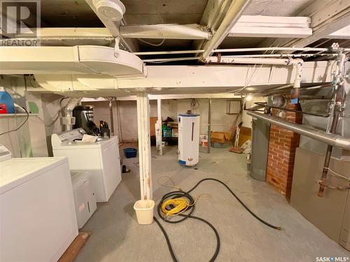 703 5Th Street, Humboldt, SK - Indoor Photo Showing Laundry Room