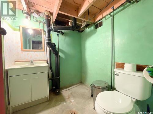 703 5Th Street, Humboldt, SK - Indoor Photo Showing Bathroom