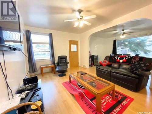 703 5Th Street, Humboldt, SK - Indoor Photo Showing Living Room