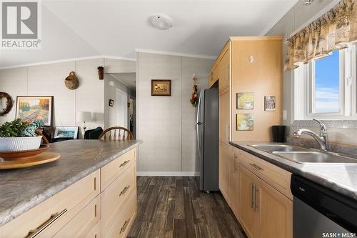 213 Barber Road, Collingwood Lakeshore Estates, SK - Indoor Photo Showing Kitchen With Double Sink