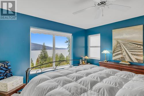 10291 Columbia Way, Vernon, BC - Indoor Photo Showing Bedroom