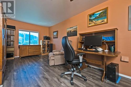 35 Bayview Crescent, Osoyoos, BC - Indoor Photo Showing Office