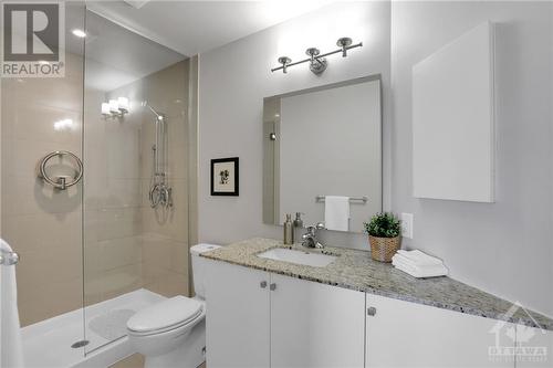 131 Holland Avenue Unit#608, Ottawa, ON - Indoor Photo Showing Bathroom
