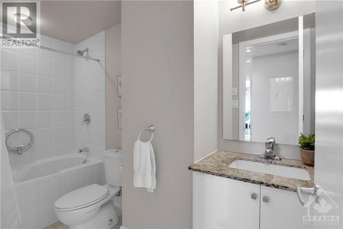 131 Holland Avenue Unit#608, Ottawa, ON - Indoor Photo Showing Bathroom