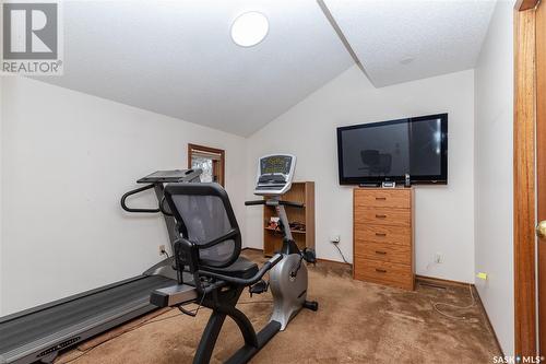 735 Wakaw Terrace, Saskatoon, SK - Indoor Photo Showing Gym Room