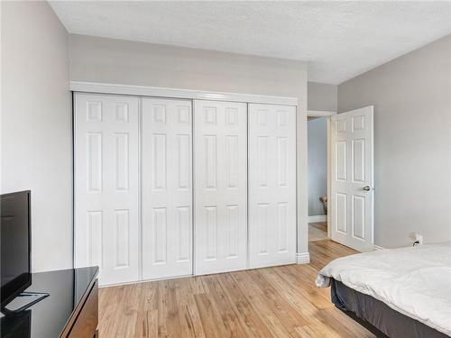 10 Woodman Drive S|Unit #304, Hamilton, ON - Indoor Photo Showing Bedroom