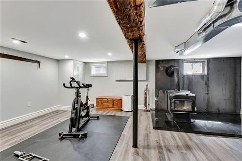 565 Second Road E, Stoney Creek, ON - Indoor Photo Showing Gym Room