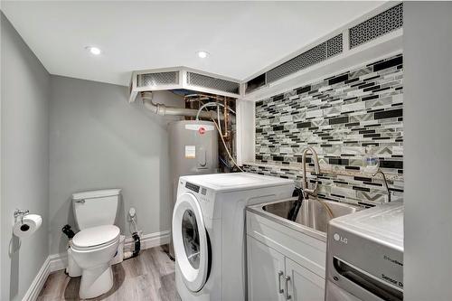565 Second Road E, Stoney Creek, ON - Indoor Photo Showing Laundry Room