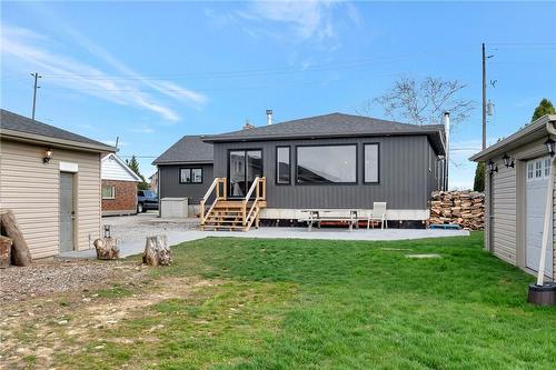 565 Second Road E, Stoney Creek, ON - Outdoor With Exterior