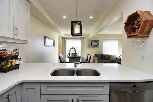 31 Arlington Parkway, Paris, ON - Indoor Photo Showing Kitchen With Double Sink