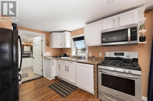 4625 Ray Road, Sandwich South, ON - Indoor Photo Showing Kitchen