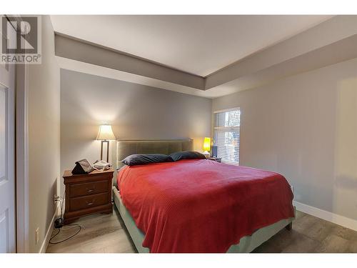 2320 Country Club Drive, Kelowna, BC - Indoor Photo Showing Bedroom