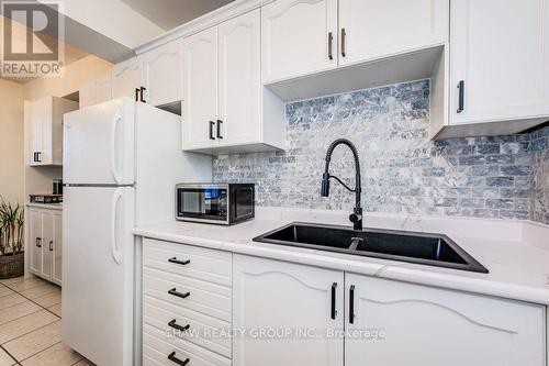 640 Grey St, Brantford, ON - Indoor Photo Showing Kitchen With Double Sink
