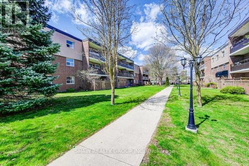 640 Grey St, Brantford, ON - Outdoor With Balcony
