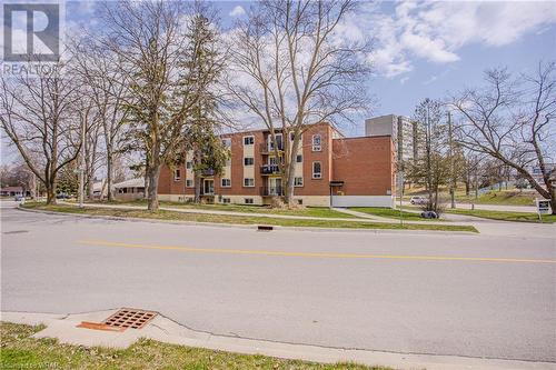 371 Dale Crescent Unit# 16, Waterloo, ON - Outdoor