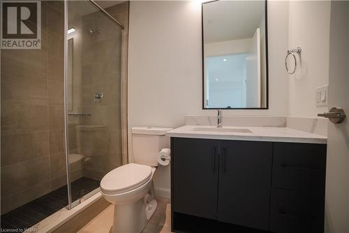 741 King Street W Unit# 908, Kitchener, ON - Indoor Photo Showing Bathroom