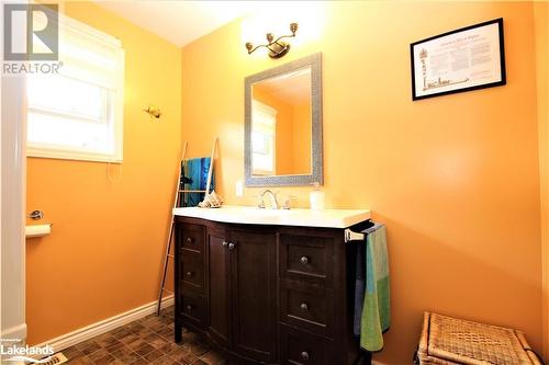 8185 Highway 522, Golden Valley, ON - Indoor Photo Showing Bathroom