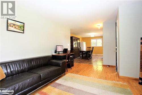 8185 Highway 522, Golden Valley, ON - Indoor Photo Showing Living Room
