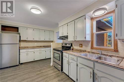 77 Patterson Street, Greater Sudbury, ON - Indoor Photo Showing Kitchen With Double Sink