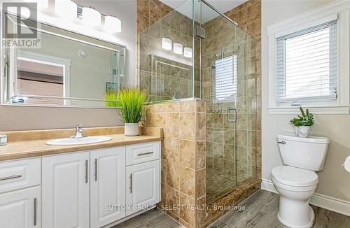 377 Darcy Drive, Strathroy-Caradoc, ON - Indoor Photo Showing Bathroom