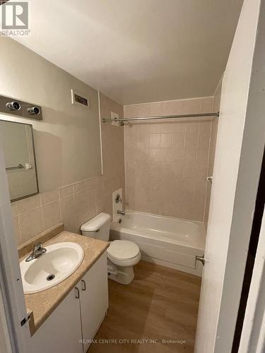 509 - 573 Mornington Avenue, London, ON - Indoor Photo Showing Bathroom