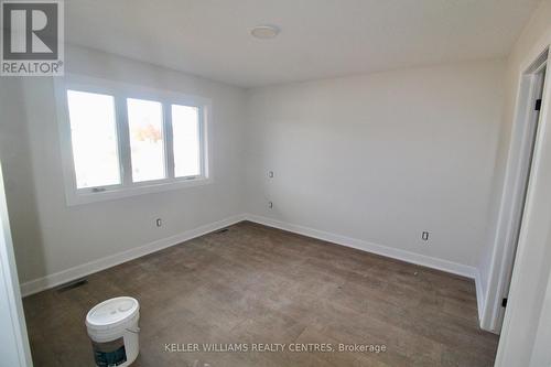 754 18Th Street, Hanover, ON - Indoor Photo Showing Other Room