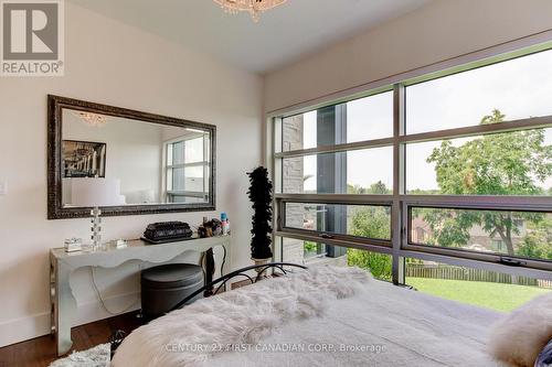 203 - 1705 Fiddlehead Place, London, ON - Indoor Photo Showing Bedroom