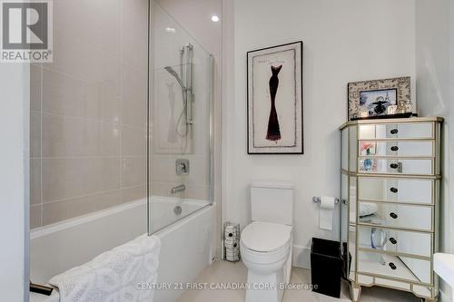 #203 -1705 Fiddlehead Pl, London, ON - Indoor Photo Showing Bathroom