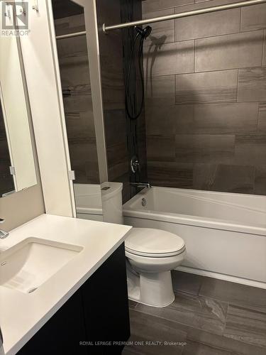 #904 -63 Arthur St S, Guelph, ON - Indoor Photo Showing Bathroom