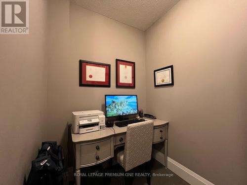 #904 -63 Arthur St S, Guelph, ON - Indoor Photo Showing Office